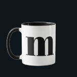 MUG LETTRE INITIALE MOYENNE M NOIR ET BLANC<br><div class="desc">Joli m monogramme moderne en noir et blanc. Si votre lettre préférée ne fonctionne pas sur cette tasse,  s'il vous plaît voir la collection de tasse monogramme pour la lettre que vous voulez ou contactez-moi.</div>