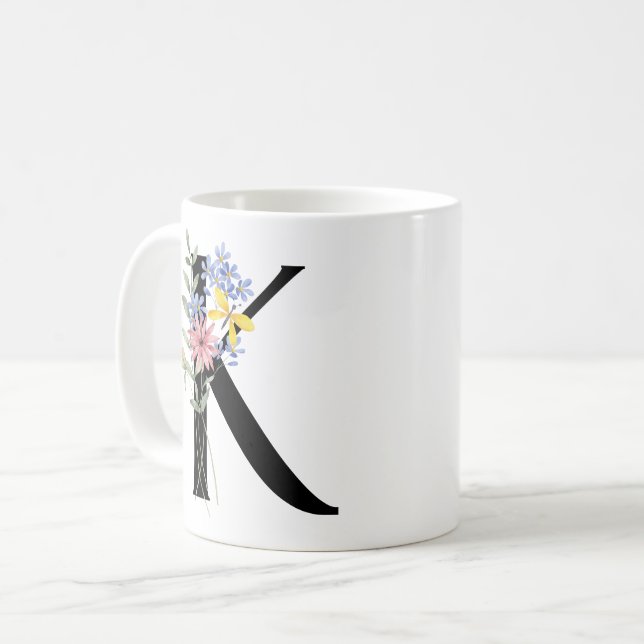 Mug Lettre K avec des fleurs (Devant gauche)