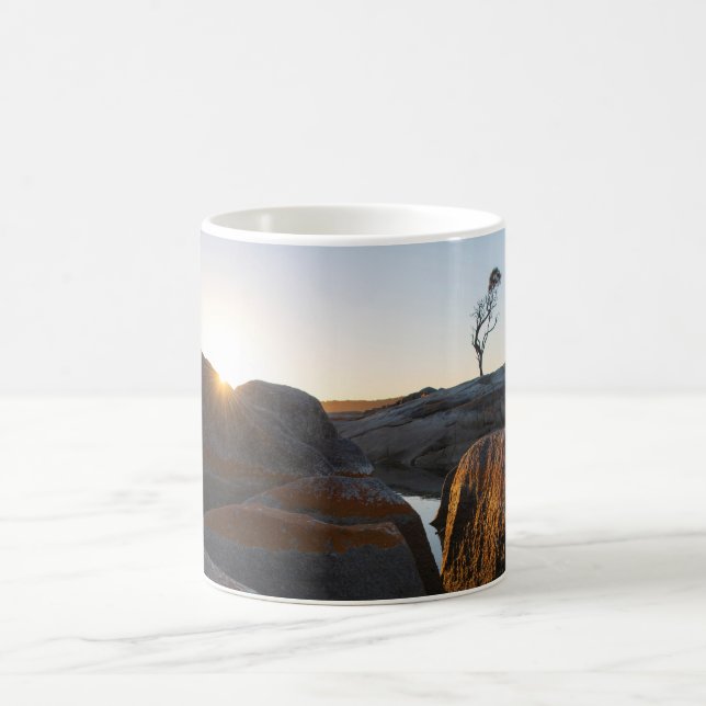 Mug Lever de soleil à Binalong Bay Tasmanie (Centre)