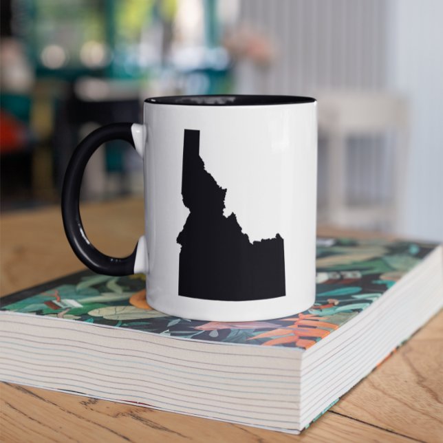 Mug L'Idaho dans le noir (Add text to create your own souvenir coffee cup.)