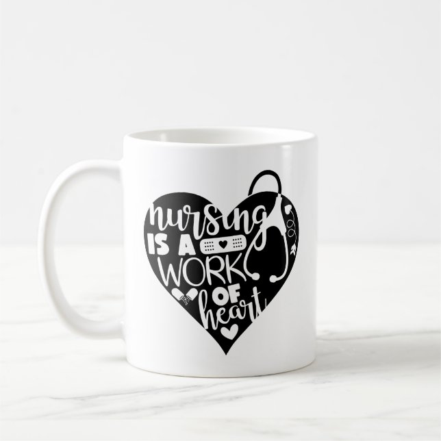 Mug L'Infirmière Est Une Oeuvre De Coeur (Gauche)