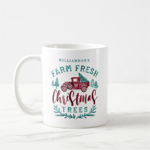 Mug Livraison rouge fraîche d'arbre de Noël de camion