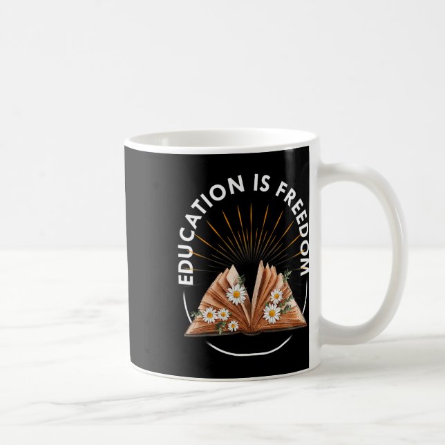 Mug Livre de lecture Éducation Est Liberté Mois de l'h (Droite)