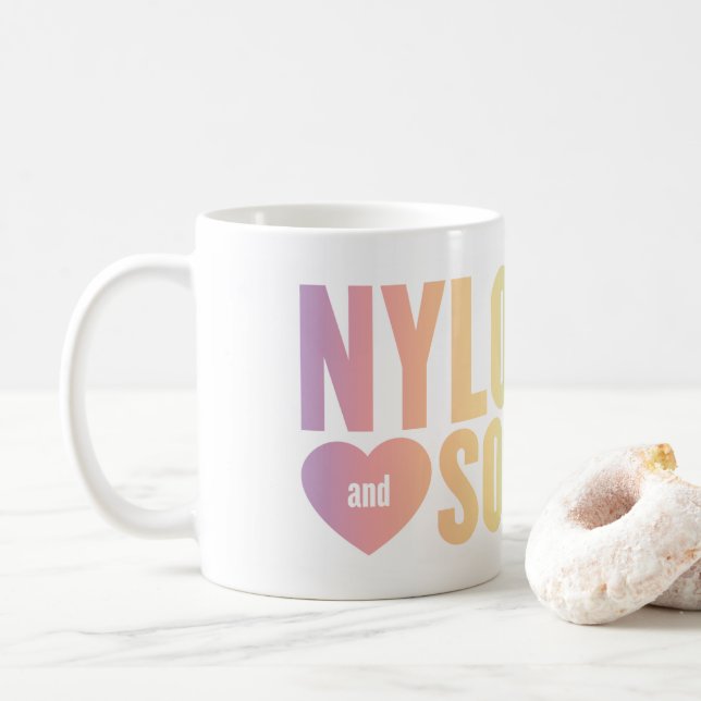 Mug Logo d'arc-en-ciel avec les talons turquoises (Avec donut)