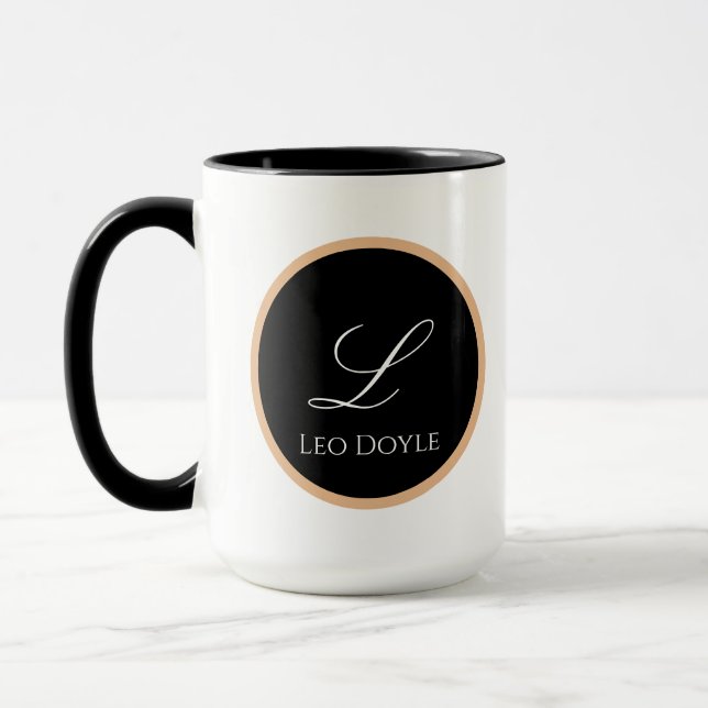 Mug Logo personnalisé avec initiale et nom en noir et  (Gauche)