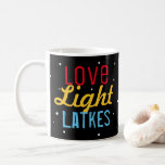 Mug Love Love Love Latkes Personnalisé<br><div class="desc">Notre Hanoukka Party Love Light Latkes Personnalisé Drôle Citation Coffee Mug fera entrer tout le monde dans l'esprit de vacances! Habille ton café du matin pour les vacances. Une tasse personnalisée fait un grand cadeau de vacances pour famille spéciale, amis & clients. Le dicton coloré et humoristique se distingue par...</div>