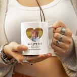 Mug Love You Tante Heart Photo<br><div class="desc">Tante tasse à café personnalisée avec 2 photos de famille en forme de coeur mignon,  les mots "nous t'aimons tante",  et les noms des enfants. Peut être changé en n'importe quelle relation !</div>
