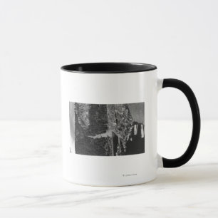 Mug Lummi Island, WA - Lummi Rocks Vue avec ligne