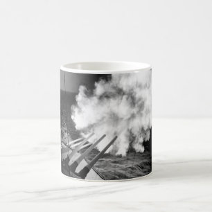 Mug L'USS Missouri met le feu à l'image shell_War de