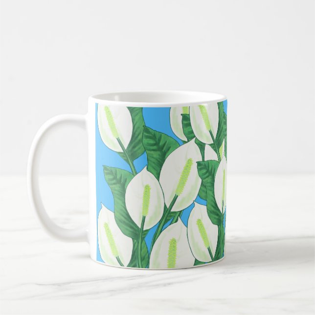 Mug Lys blancs sur arrière - plan bleu pâle (Gauche)