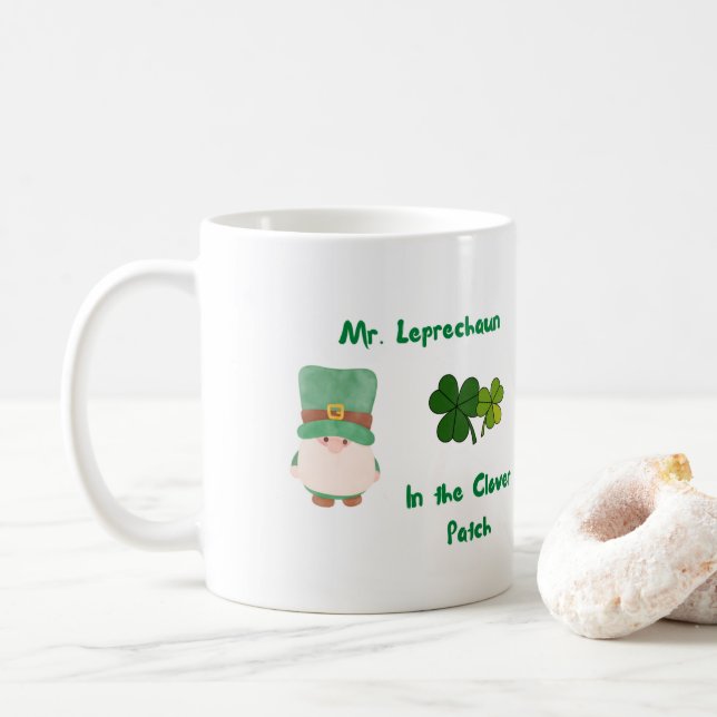 Mug M. Leprechaun dans le collier sur un (Avec donut)