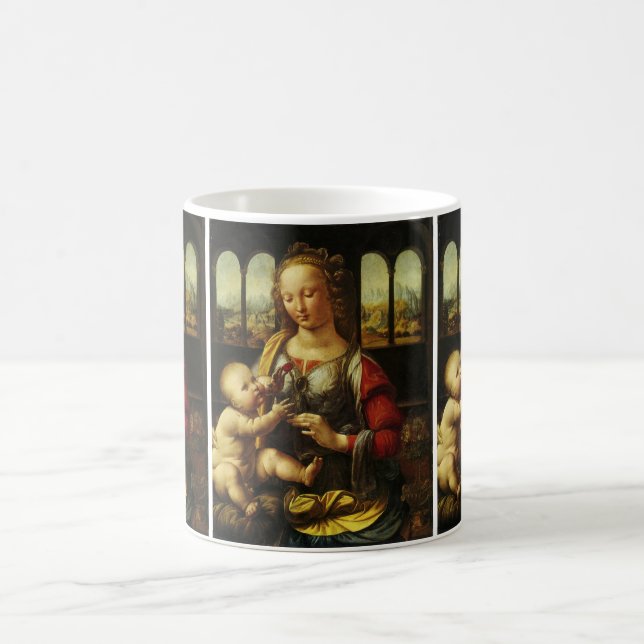 Mug Madonna of the Carnation by Leonardo da Vinci (Centre)