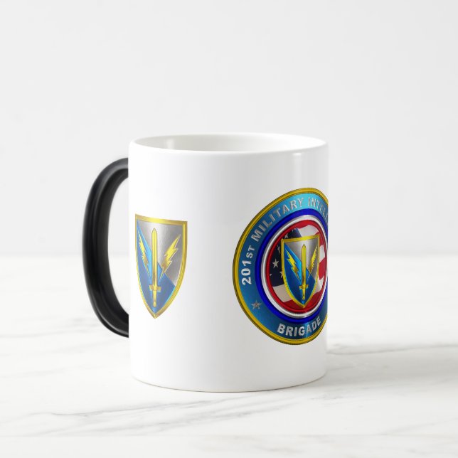 Mug Magic 201e Brigade de renseignement militaire expédition (Devant gauche)