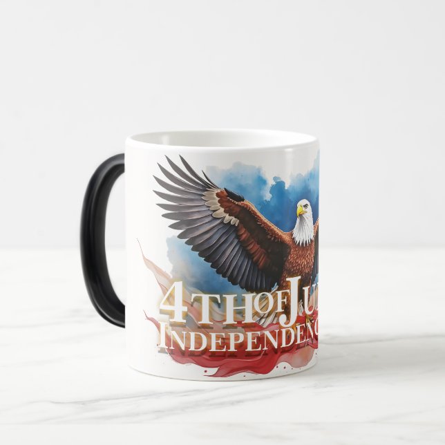 Mug Magic 4 juillet Aigle – Conception d'art patriotique (Devant gauche)