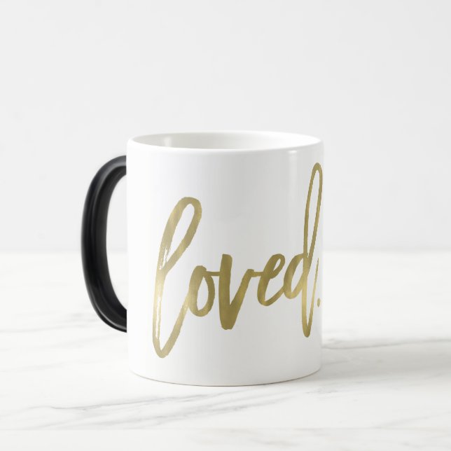 Mug Magic Aimé. Typographie de script tendance moderne de ty (Devant gauche)