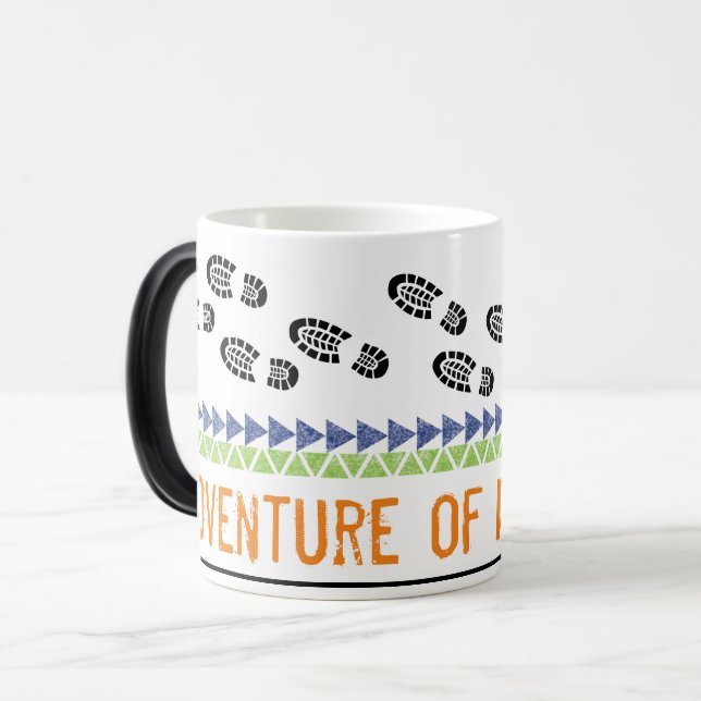 Mug Magic AVENTURE D'UN Randonnée DE VIE Bottes pas pas (Devant gauche)