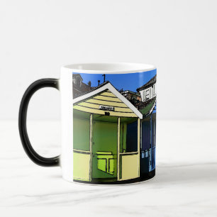Mug Magic Cabanes de plage et ciel bleu anglais photo de bor