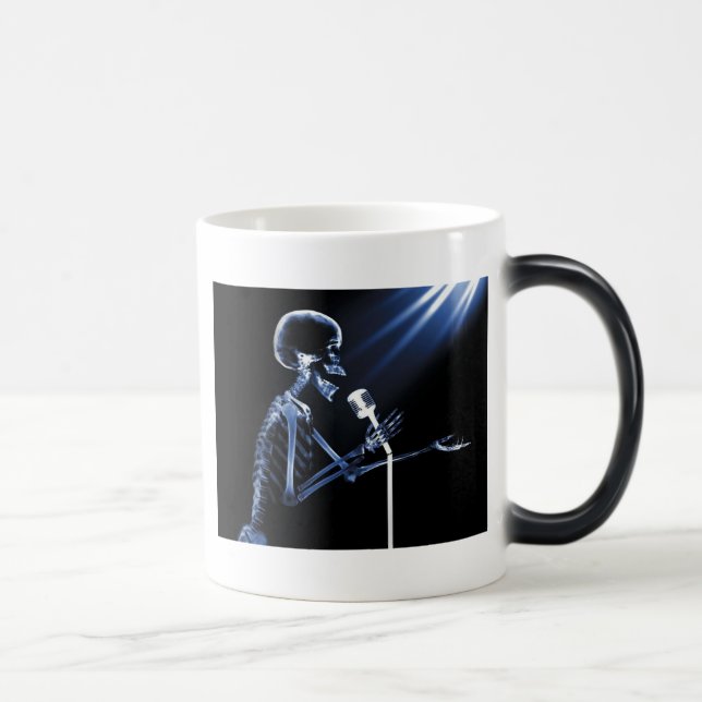 MUG MAGIC CHANT SQUELETTIQUE DE RAYON X SUR RÉTRO MIC - BLEU (Droite)