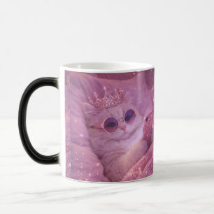 Mug Magic Chat de princesse gâtée textant au lit