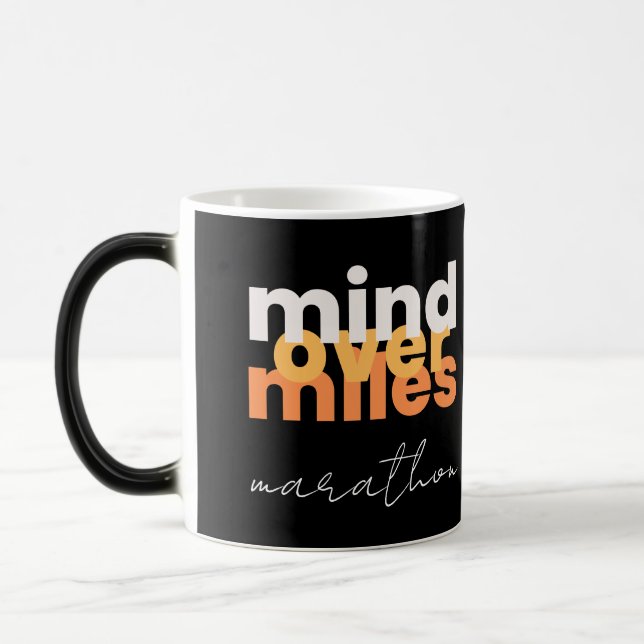 Mug Magic Coureur de longue distance noir moderne Mind Over  (Gauche)