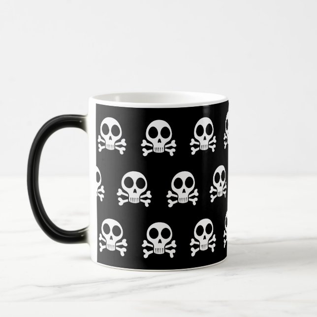 Mug Magic Crâne éffrayant sur un arrière - plan noir (Gauche)