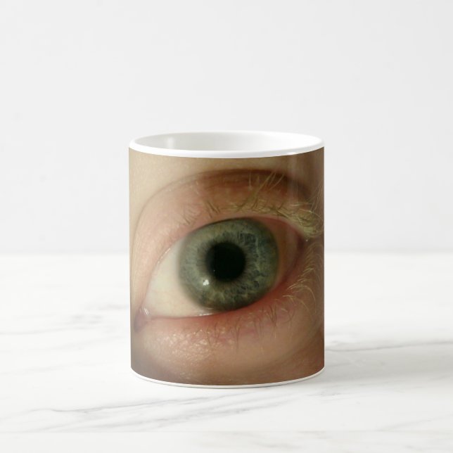 Mug Magic Éffrayant oeil vous observant (Centre)