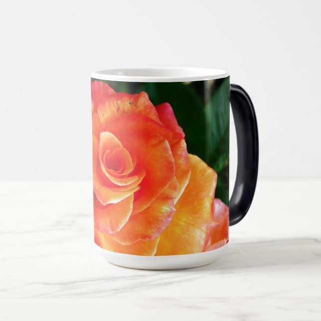 Mug Magic Fleur de rose orange (Devant droit)