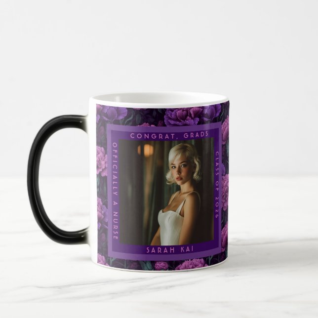 Mug Magic Fleur d'Œillet Violet Bienheureux Diplôme (Gauche)