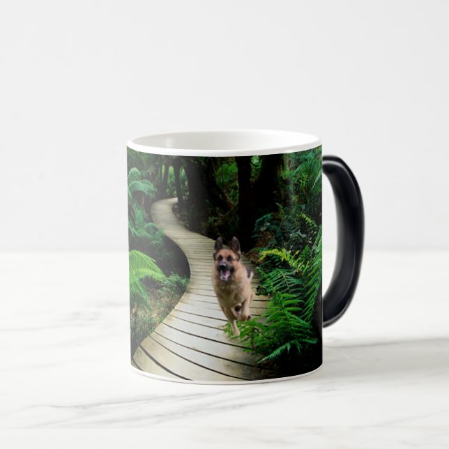 Mug Magic Forêt tropicale de berger allemand (Devant droit)