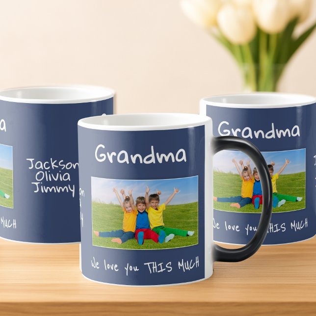 Mug Magic Grandma We Love You This Much Photo Christmas Gift (Créateur téléchargé)