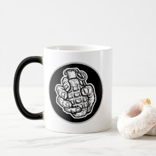 Mug Magic Grenade À La Main En Style Bande Dessinée