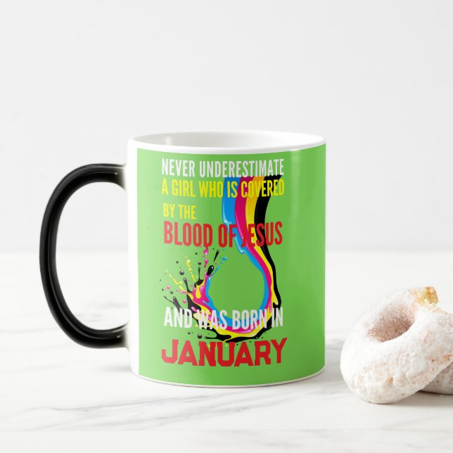 Mug Magic Jésus Fille Anniversaire Ne jamais sous-estimer (Avec donut)