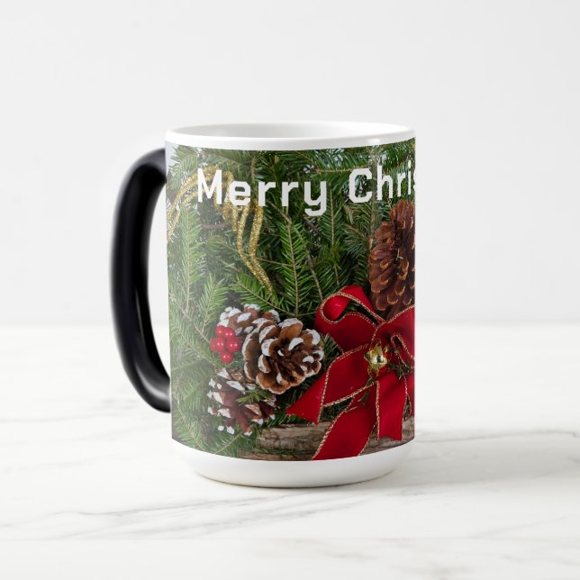 Mug Magic Joyeux Noël Red Bow Pine Cônes PIne Branches (Devant gauche)