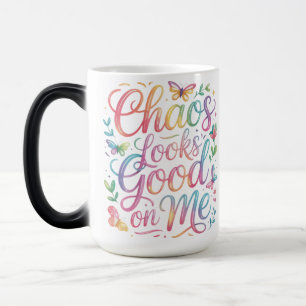 Mug Magic Le chaos me va bien – Citation papillon coloré