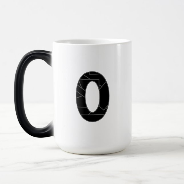 Mug Magic Le nombre zéro (0) en noir (Gauche)