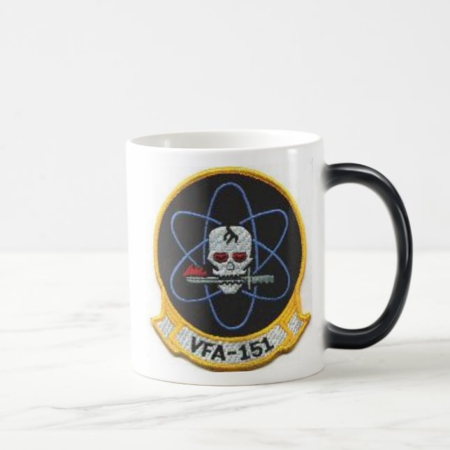 Mug Magic Les "surveillants de VFA-151 pilotent le frelon de (Droite)