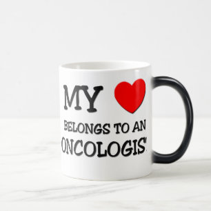Mug Magic Mon coeur appartient à un ONCOLOGISTE