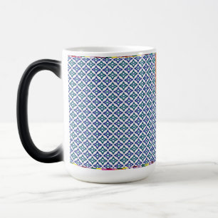 Mug Magic motif bleu et vert avec un arrière - plan blanc