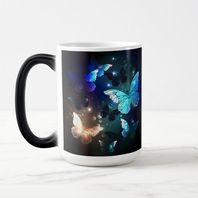 Mug Magic Papillon de nuit voltigeant (Gauche)