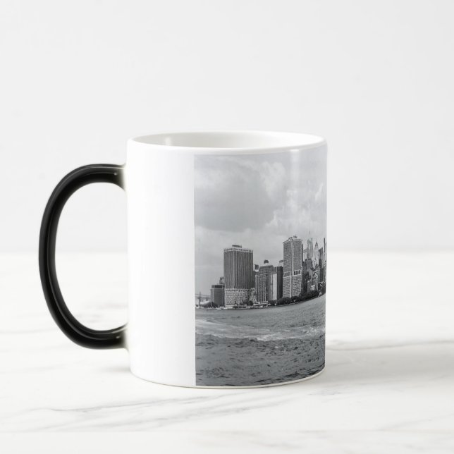 Mug Magic Paysage urbain en noir et blanc (Gauche)