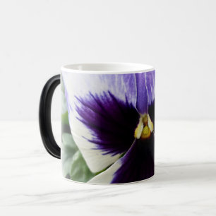 Mug Magic pensée blanche à coeur pourpre