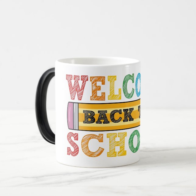 Mug Magic Retour à l'école – Illustration de crayon (Devant gauche)