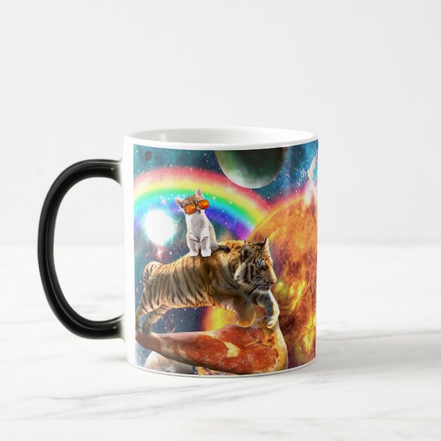 Mug Magic Space Galaxy Cat Riding Tiger sur Pizza (Gauche)