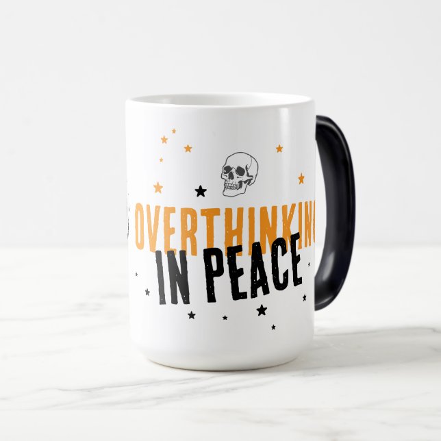 Mug Magic Surpenser en paix - Saison Éffrayante Zen Skeleton (Devant droit)