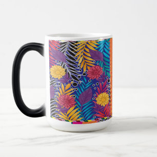 Mug Magic une fleur colorée et un motif feuille sur un bac b