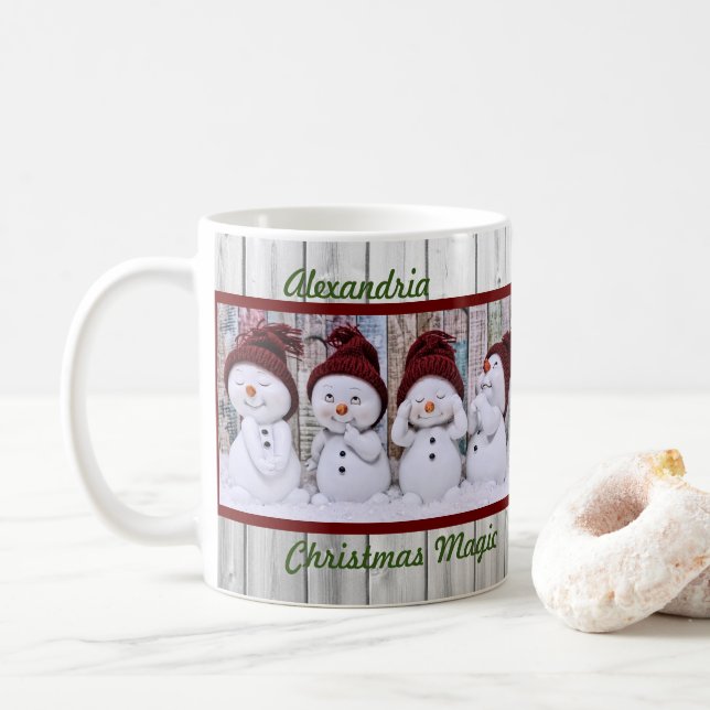 Mug Magie de Noël Quatre mignons Snowmen Joyeux Vacanc (Avec donut)