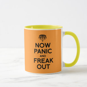 Mug MAINTENANT PANIQUE ET PHÉNOMÈNE OUT.png