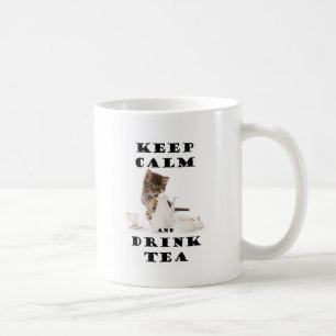 Mug maintenez chaton calme et de boissons de thé