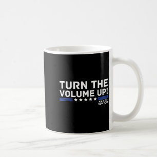 Mug Maire Zohran Mamdani New York Montez le volume 
