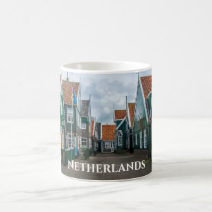 Mug Maisons traditionnelles en bois dans le village de